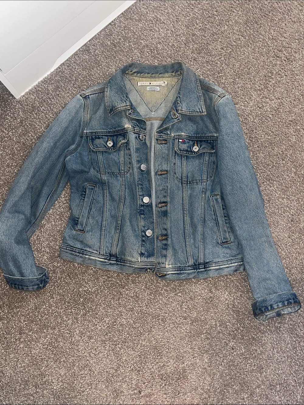 Tommy Hilfiger Women's Classic Light Wash Denim Jacket